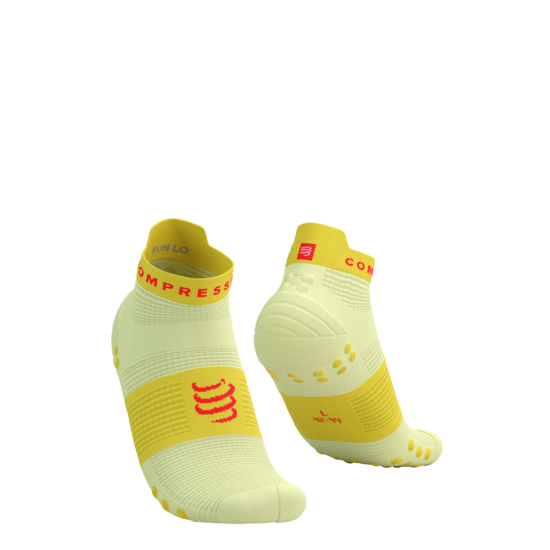 Compressport PRSV4 zemās skriešanas zeķes, rūķu dzeltenas ar elektro sarkanu